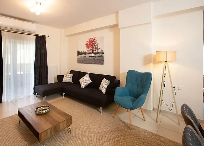 V Luxury Apartment 2